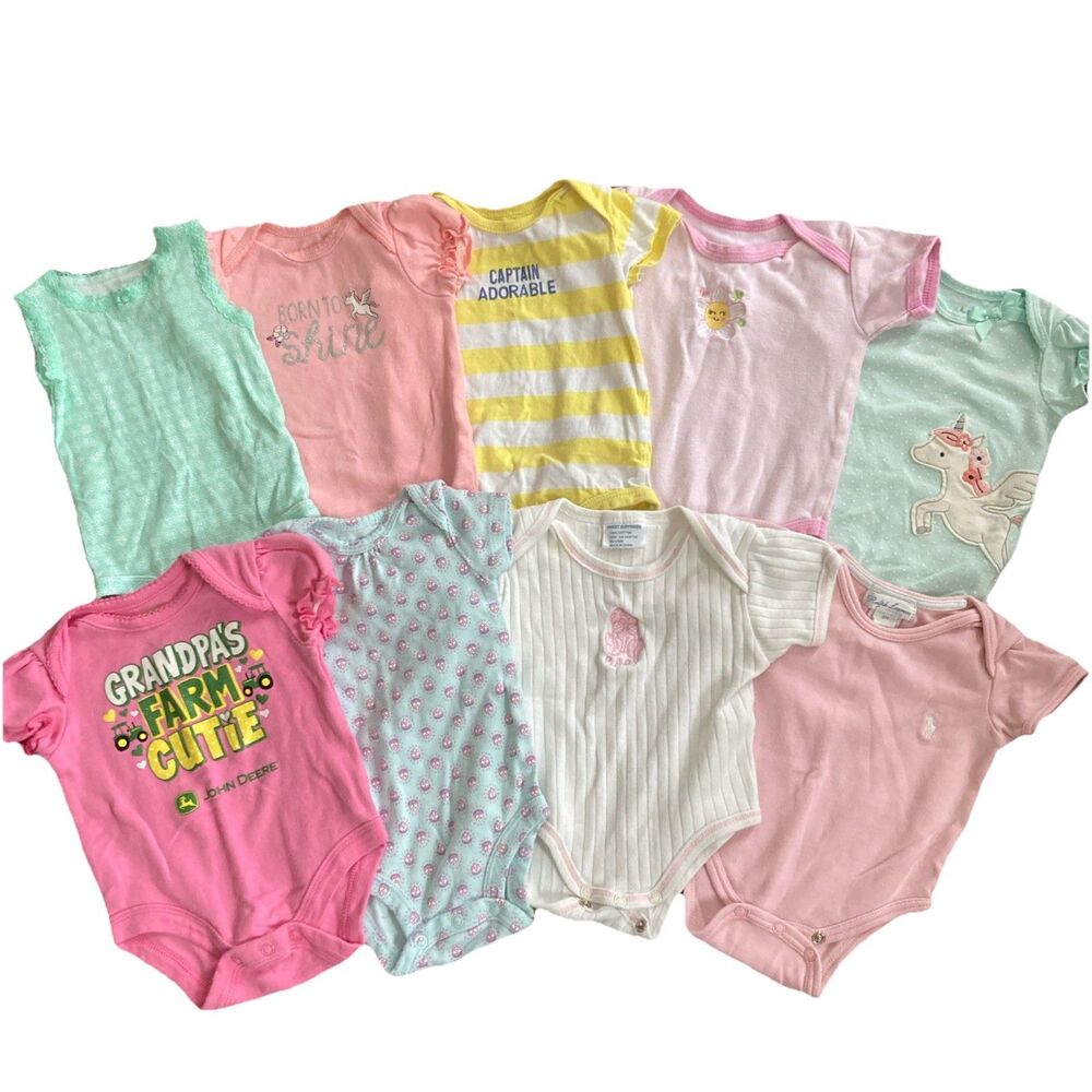 0-3M Girls short sleeve bodysuits (Lot of 9)